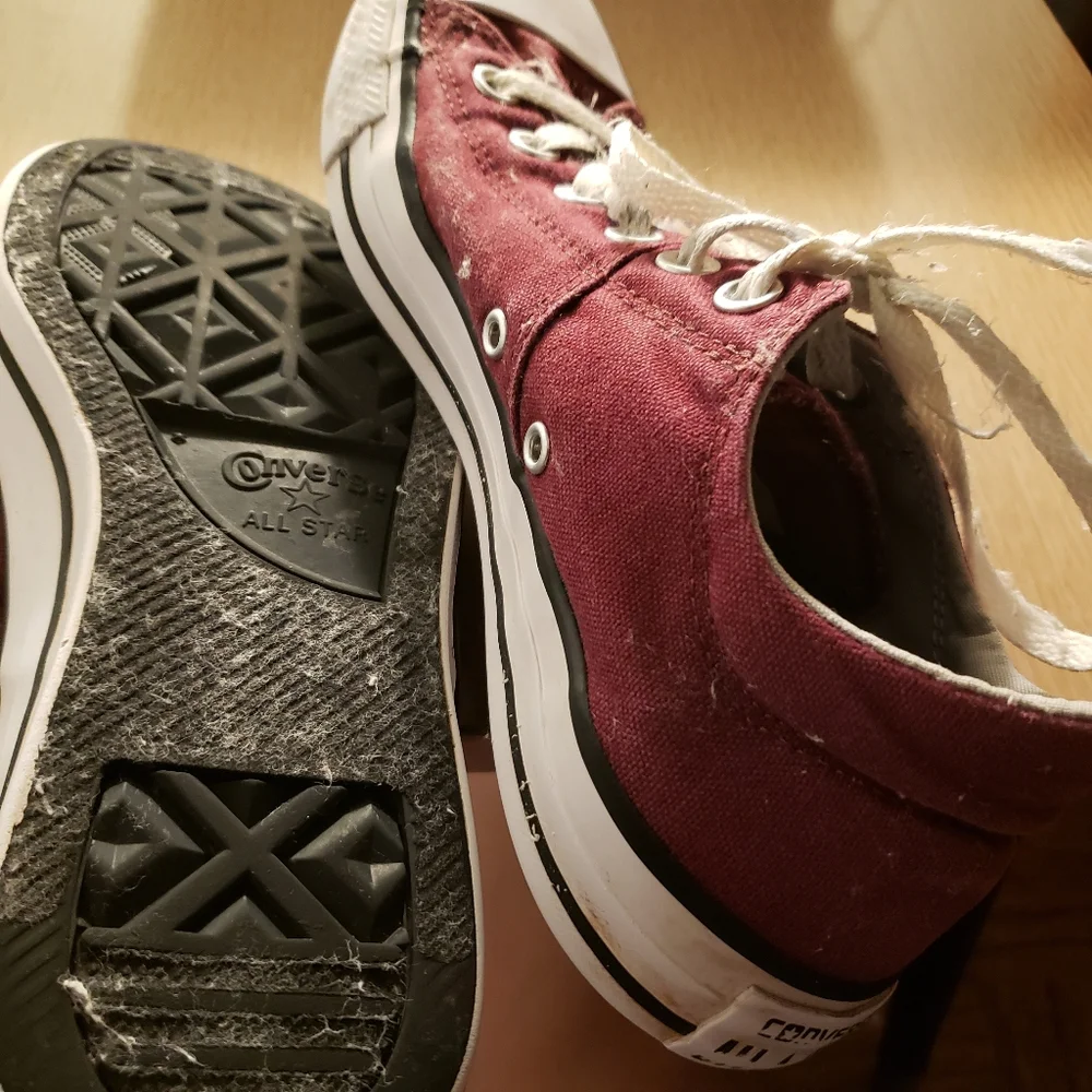 EUC CTAS maroon madison canvas lace kicks (9W; 7M) - Picture 3 of 8